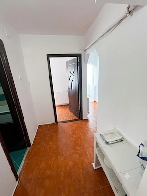 Apartament cu 2 camere Filiasi - imagine 2