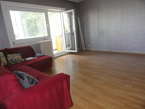 Apartament 4 camere decomandat, 2 bai, 2 balcoane, etaj 3 Micalaca - Miorita, 93 mp, centrala pe gaz