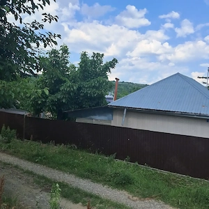 Vând casă în comuna Costuleni sat Covasna - imagine 4