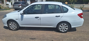 Vand Renault Symbol 2009 motorizare 1.2l Benzina 75cai - imagine 3