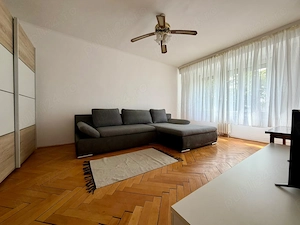 apartament de inchiriat