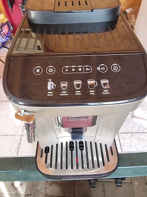Vand Delonghi Magnficia evo