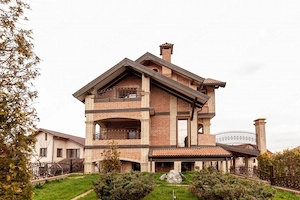 Casa in stil italian - Ștefănești, Argeș-REZIDENTIAL sau AFACEREA DUMNEAVOASTRA