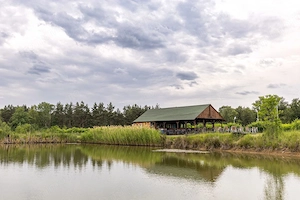 Motel, camping, piscina si lacuri de pescuit pe un teren de 49 285 mp