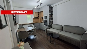 Studio modern bloc nou cu gradina proprie si loc de parcare