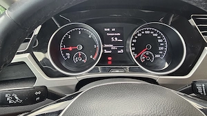 Volkswagen Touran 2018 1.6 TDI manual 6+1 5 locuri - imagine 9