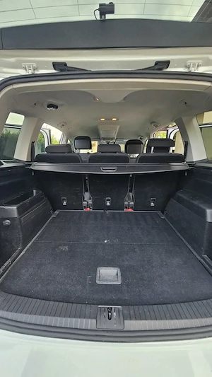 Volkswagen Touran 2018 1.6 TDI manual 6+1 5 locuri - imagine 7