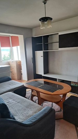 Vand apartament, 2 camere, Rm. Vâlcea, lângă piața Nord - imagine 2
