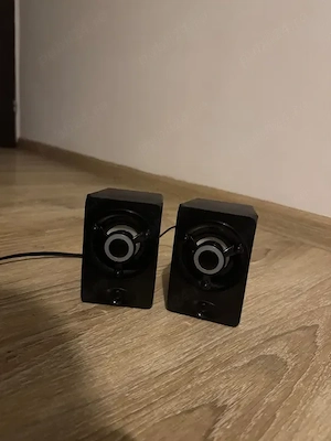 Boxe PC noi cu iluminare rgb negre