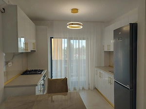 PRIMA CHIRIE METROU 30 metri, Apartament NOU 2 camere, balcon Proprietar Parcare - imagine 3