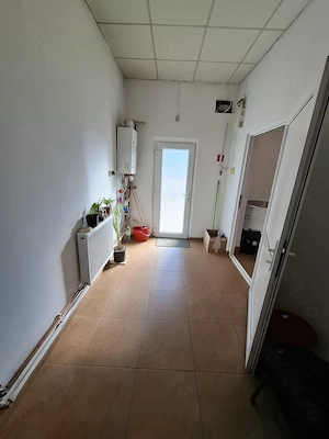 Spatiu comercial de vânzare sau de închiriat  - imagine 3