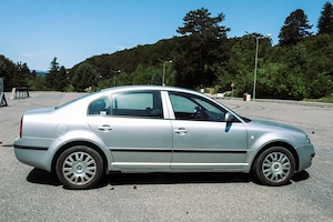 Vând Skoda Superb