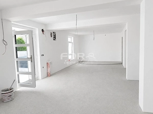Casa moderna de vanzare/schimb zona Dacia, Palat Baroc Oradea - imagine 7