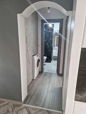 Persoana fizica vand apartament cetate piata cu 2 camere plus balcon la parter.   - imagine 6