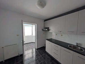Apartament 3 camere confort 1 decomandat Calarasi 4 - imagine 5