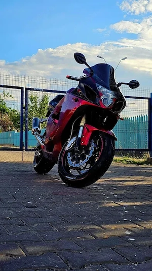 Suzuki GSX-R 600 K5  37.700 KM - imagine 5