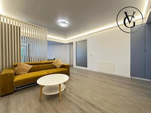 White Titanic - Apartament 2 camere + parcare subterană - frontal la mare - imagine 2