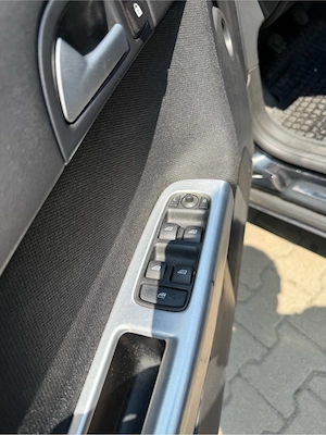 vand Volvo V50 1,6D  - imagine 4