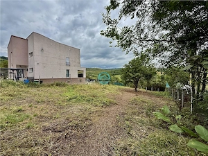 Teren de vanzare, suprafata 900 mp, in Livezeni - imagine 4