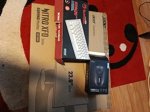 ps4 slim + mouse si tastatura + monitor gaming 180hz