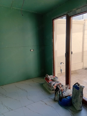 Apartament 3 camere, centrala termica si curte proprie - imagine 5