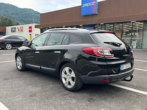 Renault Megane 3 an fabricație 2011 motor 1,9 dci 130 CP euro 5  - imagine 4