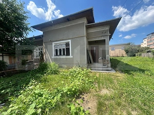 Casa 90 mp, 1100 mp teren, zona Micro 5 , ultracentral  - imagine 3