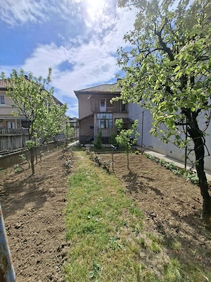 BRASADAS vinde casa cu etaj in zona Bercu Rosu. - imagine 3