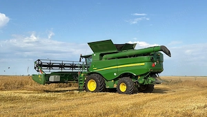  VÂND COMBINĂ JOHN DEERE S7 90i   an 2019 ore puține top tehnologie