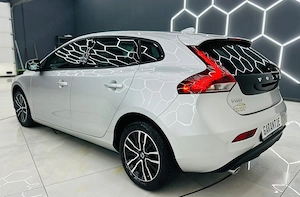 Volvo V40 - imagine 4