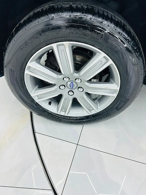Volvo XC60 - imagine 9
