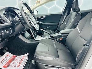 Volvo V40 - imagine 13