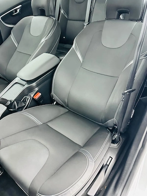 Volvo V40 - imagine 19