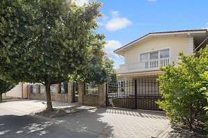 Vilă cu 4 camere de vânzare 921 mp zona Subcetate,Arad