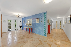 Vilă cu 4 camere de vânzare 921 mp zona Subcetate,Arad - imagine 5