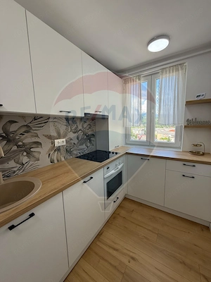 Apartament cu 3 camere de închiriat - imagine 8