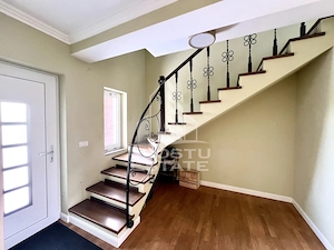 Jumatate de duplex de inchiriat, zona Eso, Giroc - imagine 4