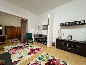 Casa cu 6 camere, pe doua nivele, zona Lipovei, Timisoara - imagine 2