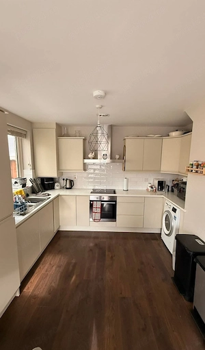 persoana fizica inchiriez 2 camere ptr 2 fete in apart3 200  plus garantia bloc nouKaufland Pacurar - imagine 4