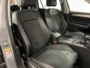 Volkswagen Passat - imagine 9