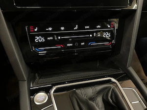 Volkswagen Passat - imagine 19
