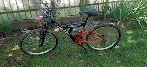Vând bicicleta nefolosita pentru copii cu suspensie și furca telescopica  cadru 24 inci Brașov  