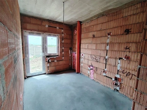 DUPLEX MANSARDABIL - SEPARAT PRIN BAIE - PERSONALIZARE INTERIOARA - imagine 5