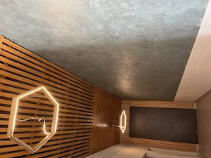   WhatsApp Proprietar inchiriez apart.3 camere cu parcare subterana inclusa in pret 680eur 