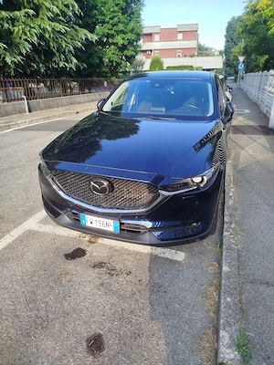 Vind Mazda cx5. Motor 2000  benzina cutie automată  - imagine 4