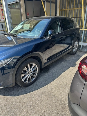 Vind Mazda cx5. Motor 2000  benzina cutie automată  - imagine 8