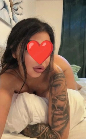 Noua in orasul tau bruneta sexy  unirii