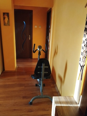 Vand in Tudor,apartament cu 2 camere,str Rodniciei,confort 1,decomandat ,etajul 4 ,2 balcoane. - imagine 5