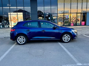 Renault Megane 4 Hatchback 1.3 TCe 115 CP   Model 2020 - imagine 6