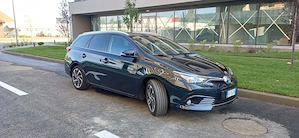 Toyota Auris 1.8 hibryd cu 155.000 km originali! - imagine 2